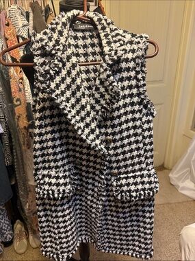 Lucky Leaves Black & White Houndstooth Tweed Jacket